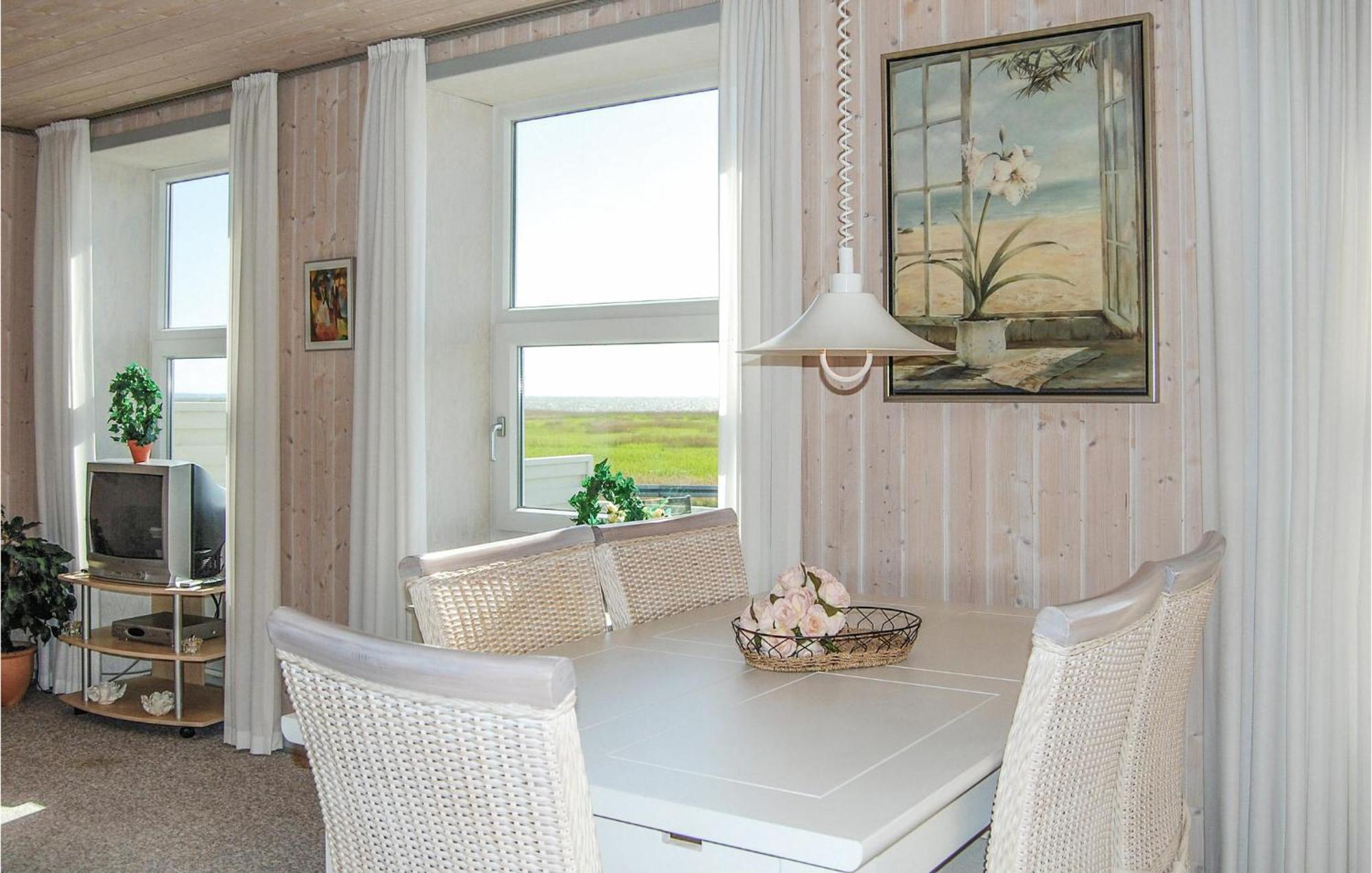2 Bedroom Gorgeous Home In Hvide Sande Havrvig Exteriör bild